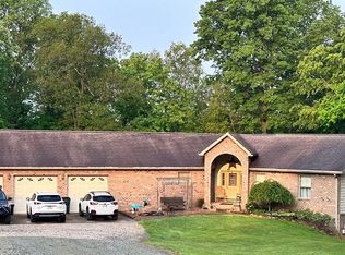 167 Ridgewood Blvd, Belpre, OH 45714