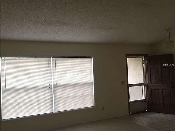 5th image of 221 Overbrook Dr