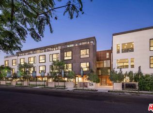 724 N Croft Ave #102, Los Angeles, CA 90069