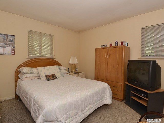 1st image of 53 Woodland St