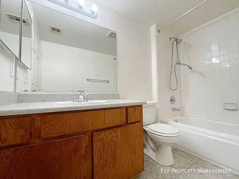 2209 James Bilbray Dr #101 — Photo 7