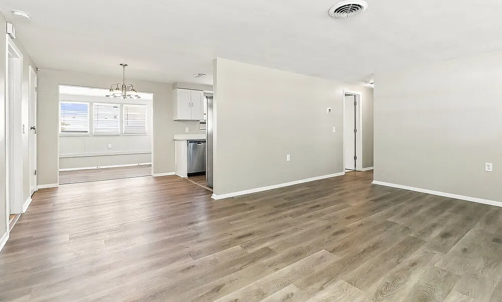 2 bed, 2.0 bath, 1032 sqft, $1,645 — Photo 4