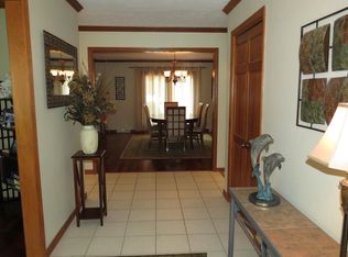50796 Canyon Ridge Dr, Granger, IN 46530