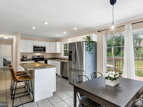 5th image of 11904 Branchwater St