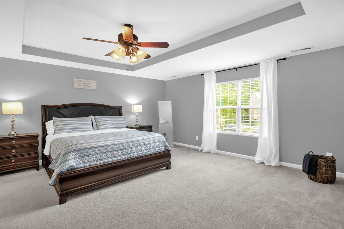 17-web-or-mls-1305 Montreaux Ct-17