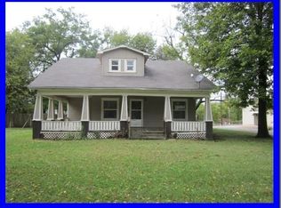 2055 N Johnston Ave, Springfield, MO 65803