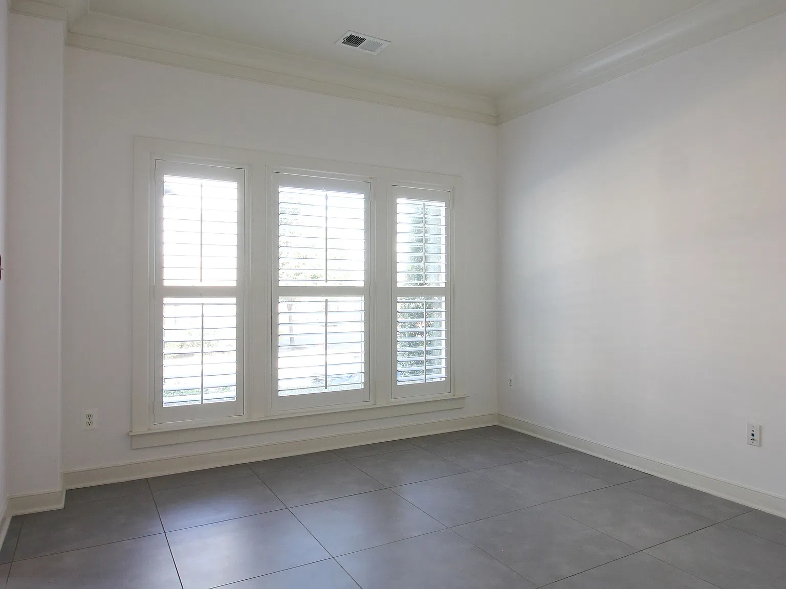 3 bed, 3.5 bath, 1896 sqft, $3,600 — Photo 4