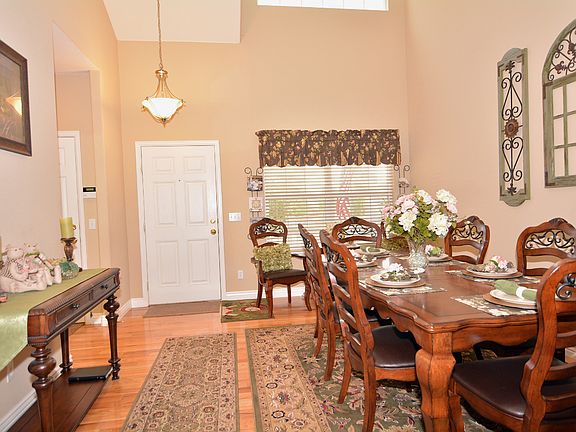 Dining / Living Room