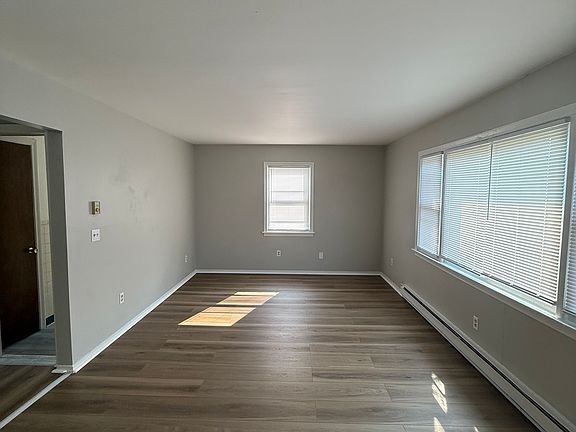 3rd image of 220 Glen Haven Rd APT D