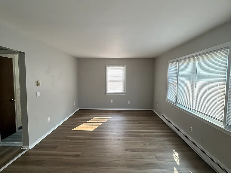220 Glen Haven Rd #D — Photo 3
