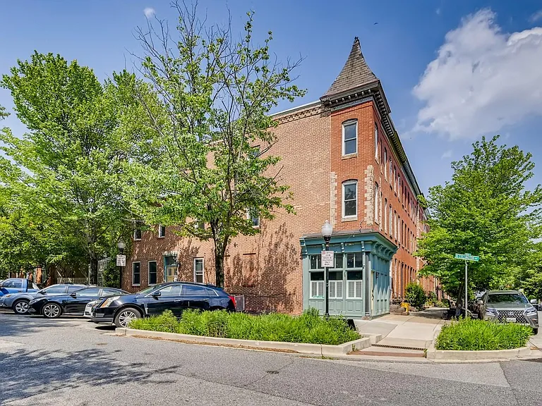 2200 E Baltimore St — Photo 38