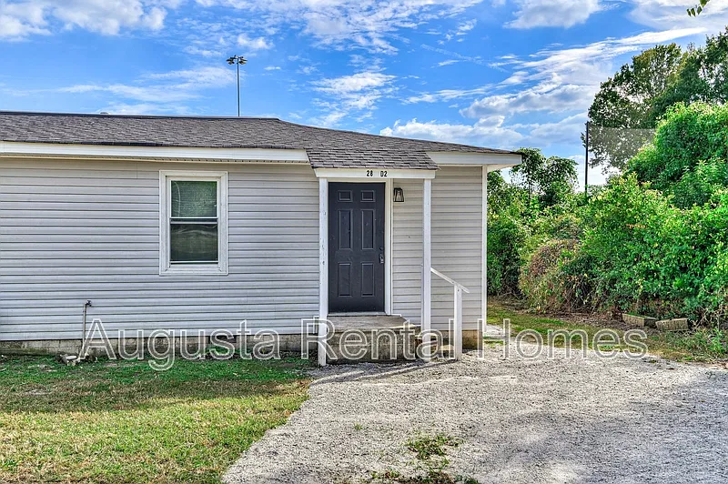 2 bed, 1.0 bath, 650 sqft, $965 — Photo 3