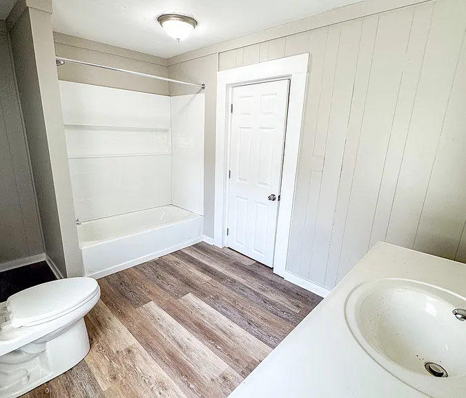 1338 Alpine Ave NW — Photo 28