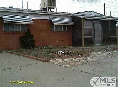 2nd image of 10305 Rushing Rd