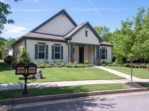 185 Treeside Ter, Fayetteville, GA 30214