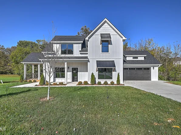 7 Celebration Ct, Johnson City, TN 37601