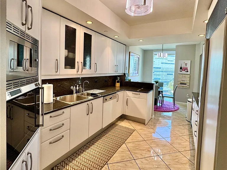 2857 Paradise Rd #904 — Photo 4