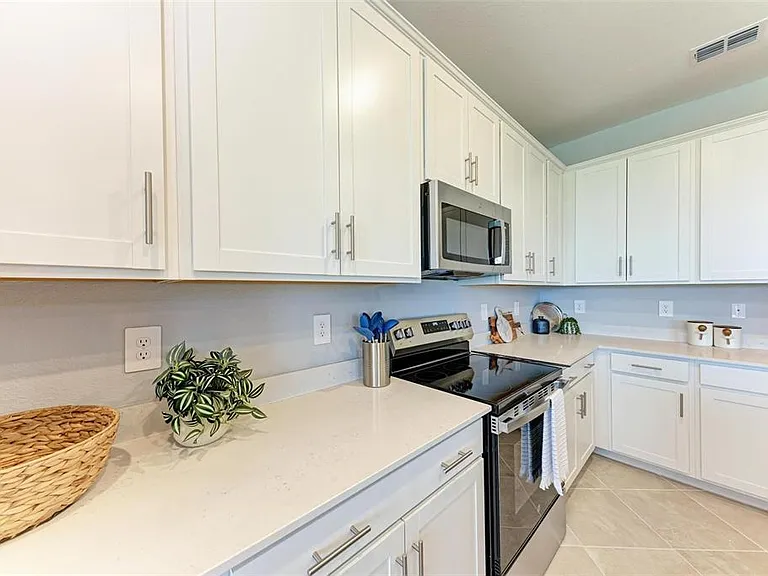 12320 Wellen Golf St #402 — Photo 11