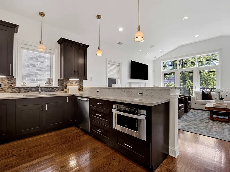 1520 W Diversey Pkwy #3 — Photo 6