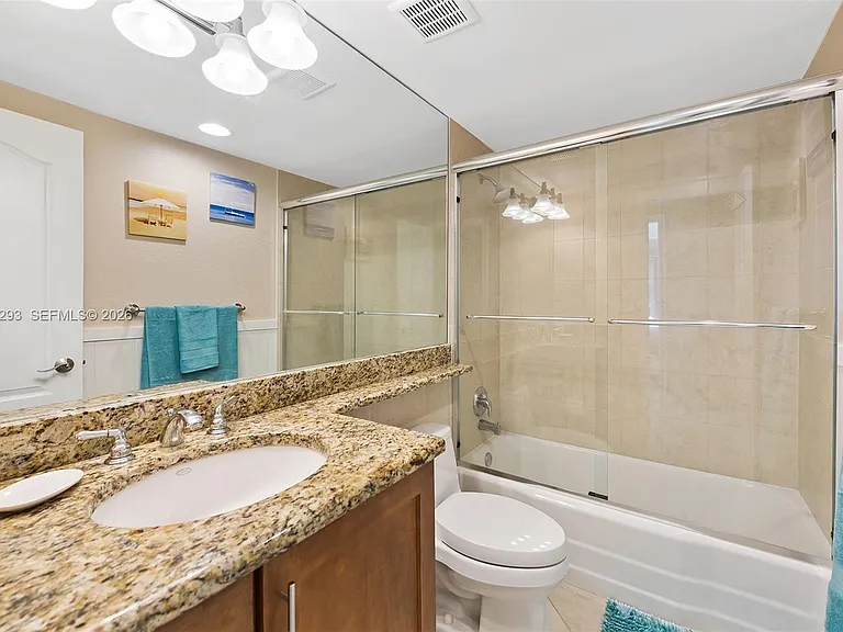 2900 NE 30th St #7G — Photo 11