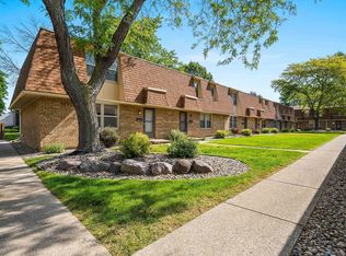 205 Huth St APT E, Green Bay, WI 54302
