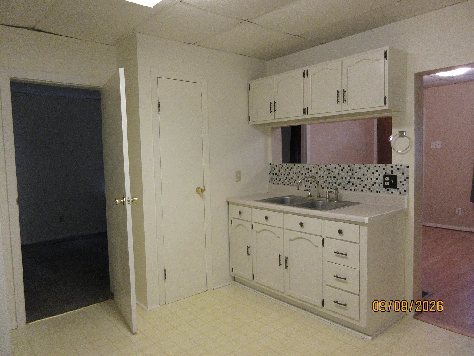 810 W 2nd Street — Photo 4