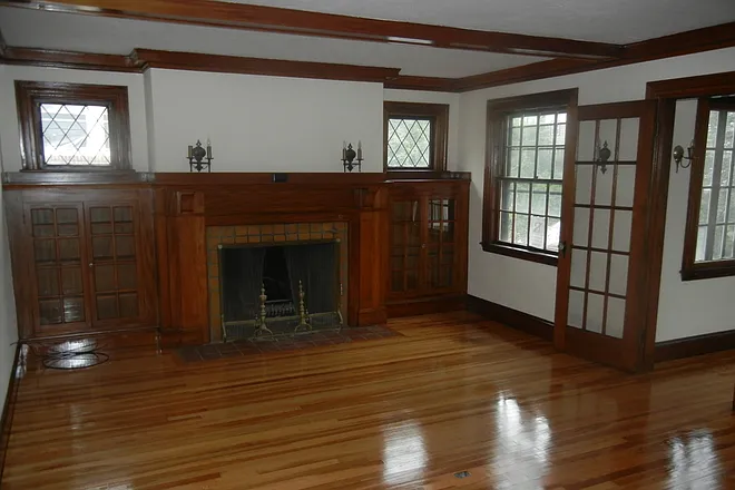 4 bed, 2.0 bath, 1200 sqft, $9,900 — Photo 3
