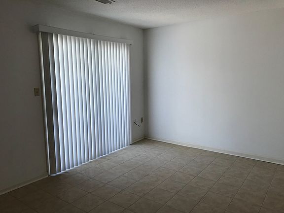 3rd image of 812 65th Ave N APT D