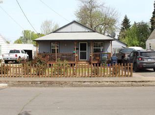 245 19th St, Springfield, OR 97477