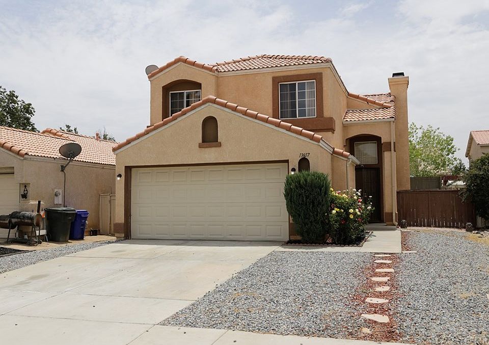 1st image of 13657 Monterey Ct
