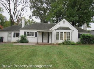 6 Lakewood Dr, Belleville, IL