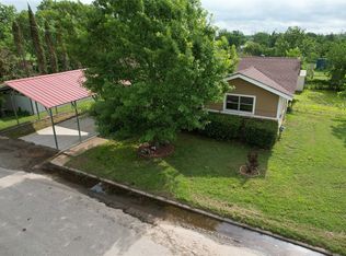 509 Starkey St, Bangs, TX 76823