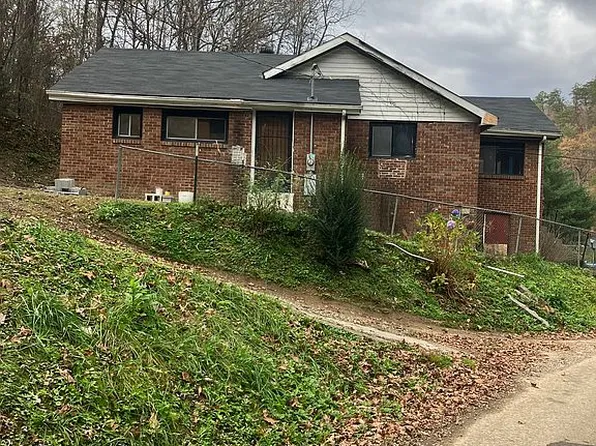 208 Right Fork Stumbo Holw, Drift, KY 41619