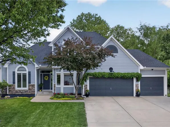 18224 153rd St, Basehor, KS 66007