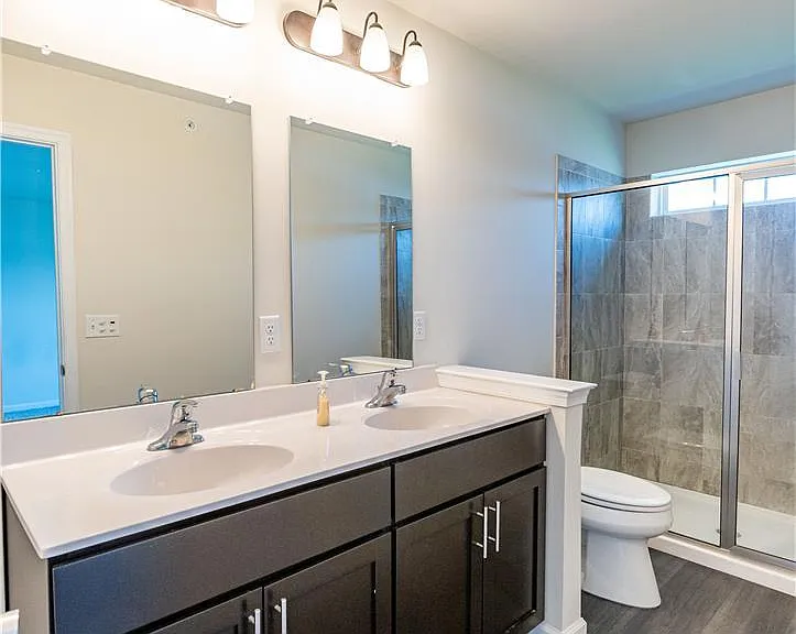 1374 Black Forest Dr — Photo 25