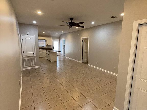 3rd image of 108 Bailey Patricia Ave