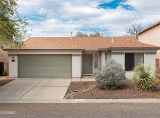 8515 N Spring Creek Dr, Tucson, AZ 85742
