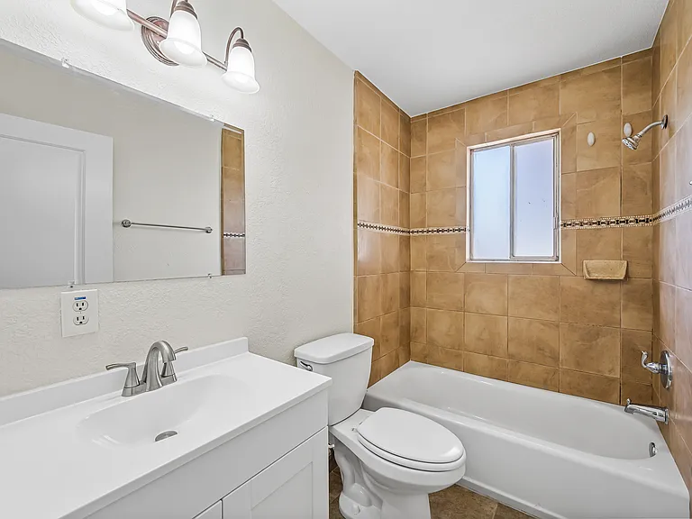 5924 W Seldon Ln — Photo 31