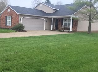 3033 Sable Ridge Ln, Greenwood, IN 46142