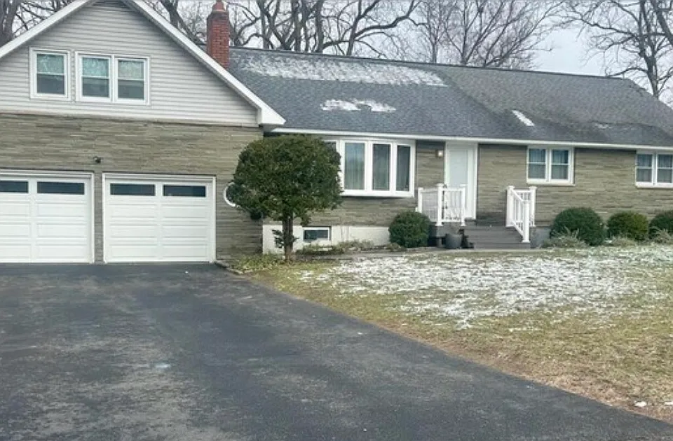 18 Northgate Dr