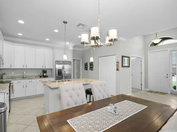11123 SW Sunrise Lake Drive, Port St Lucie, FL 34987