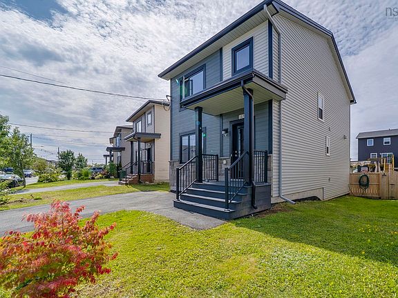 2nd image of 147 Titanium Cres