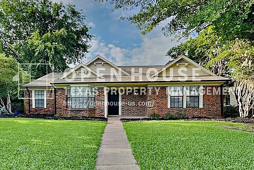 1312 Wyndham Dr Photo 1