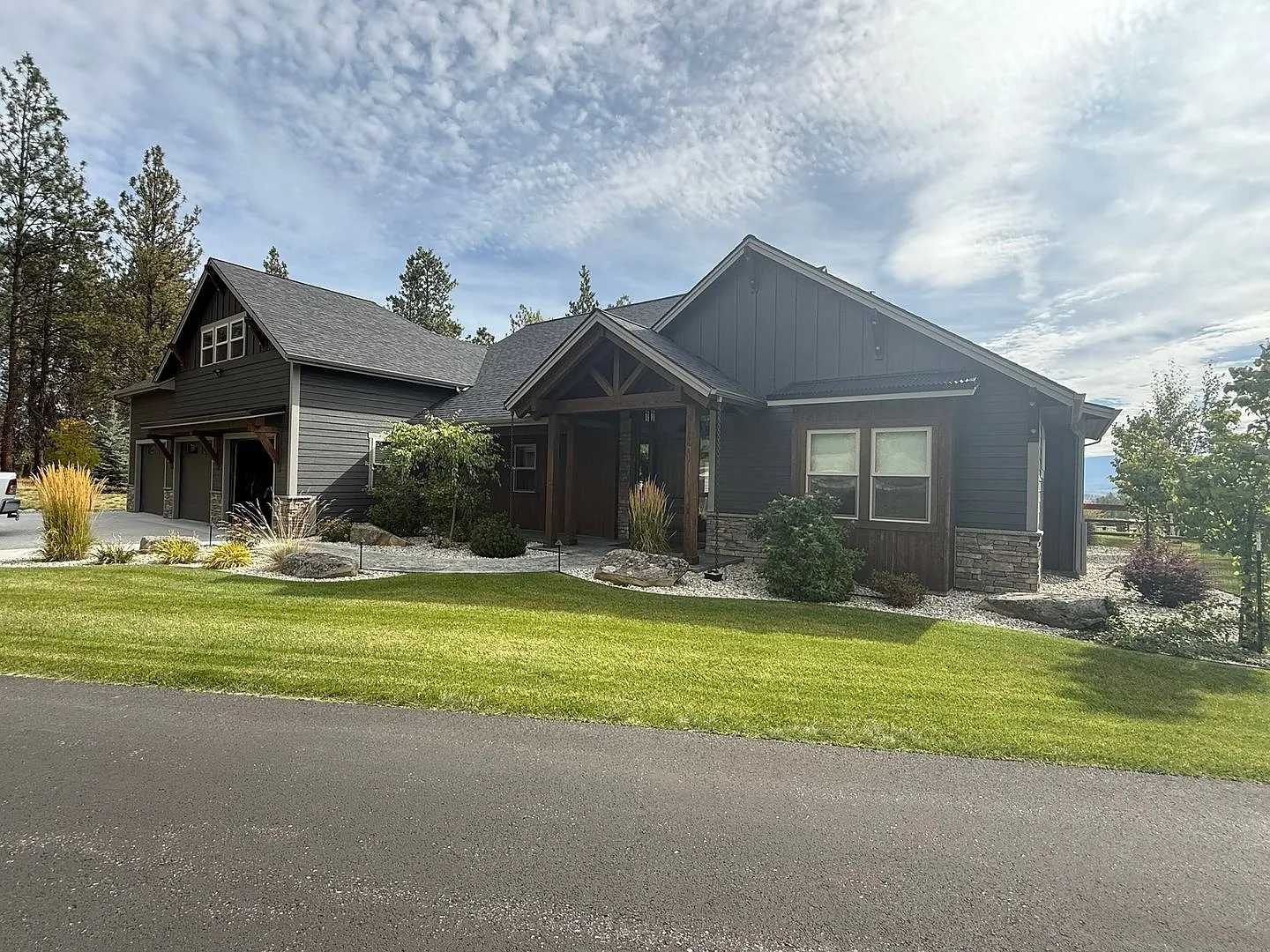 Luxury Fully Furnished Home for Rent Florence, Montana — Photo 1