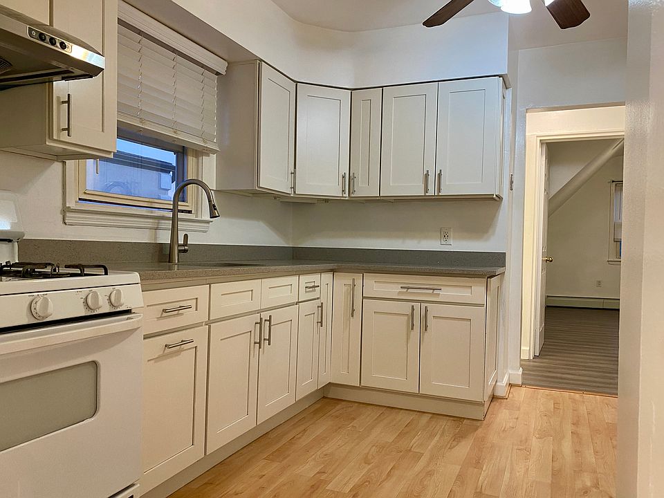 1st image of 15018 24th Ave Floor 2