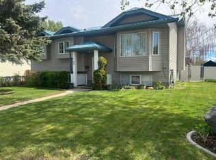 144 Upland Blvd W, Brooks, AB T1R 0R3