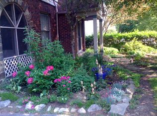 3276 Daleford Rd, Shaker Heights, OH 44120