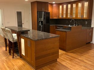1336 Garlingford St, Costa Mesa, CA 92626