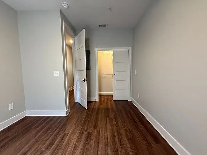 805-B Bradford Ave #101 — Photo 2