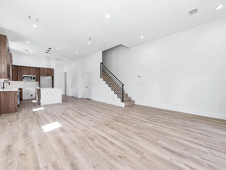 3619 Bremond St — Photo 18